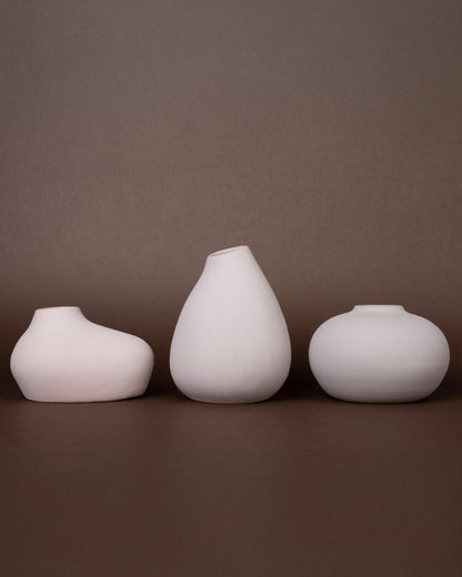 Shimizu Velvet Plum Contemporary Designer Vase Set (3-Piece, Purple)