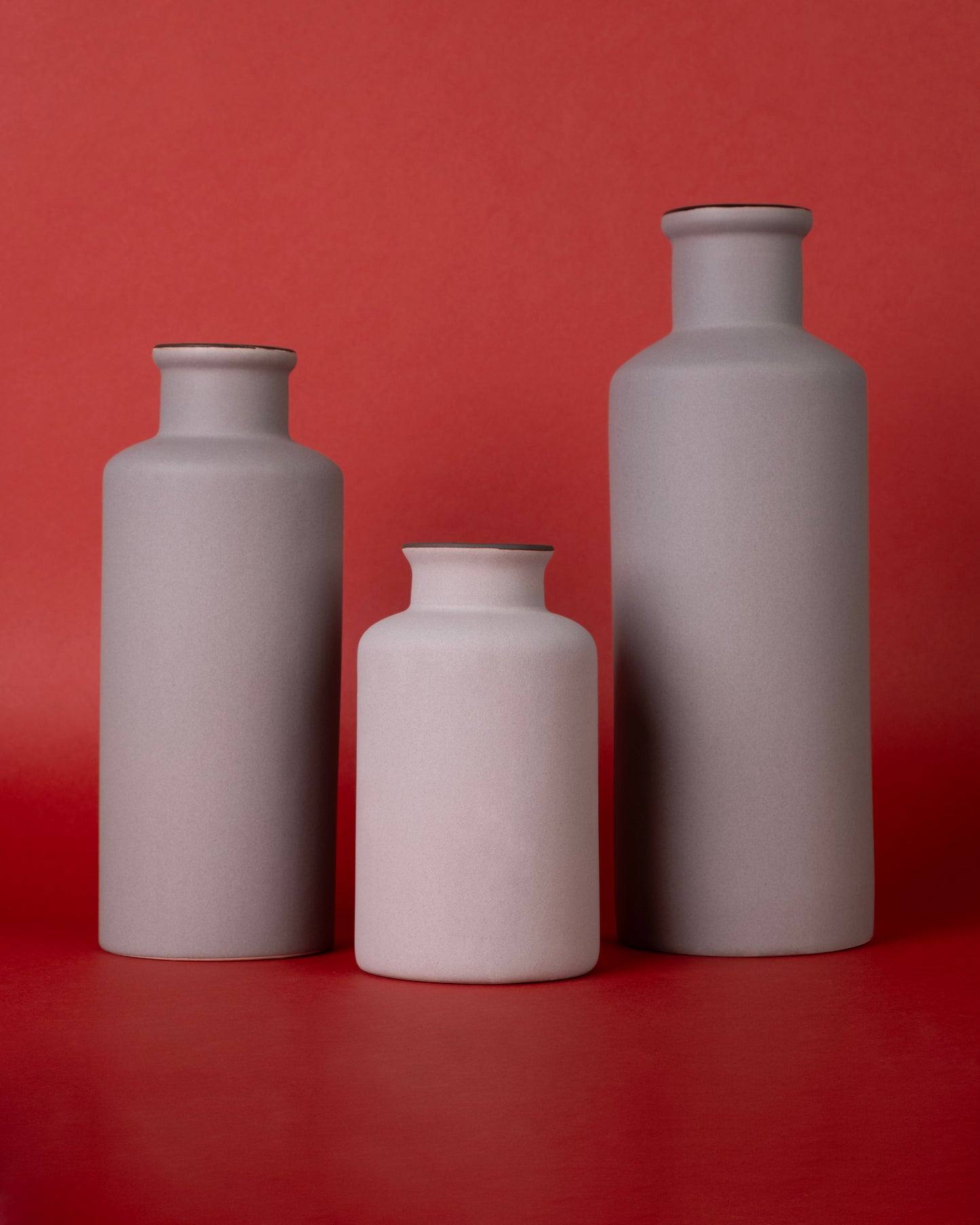 Roman Bottle Regal Vintage-Inspired Vase Set (3-Piece, Purple)
