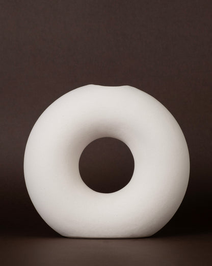 Donut Polo Sculpted Ceramic Vase Set (3-Piece, White)