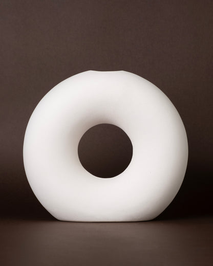 Donut Polo Sculpted Ceramic Vase Set (3-Piece, White)